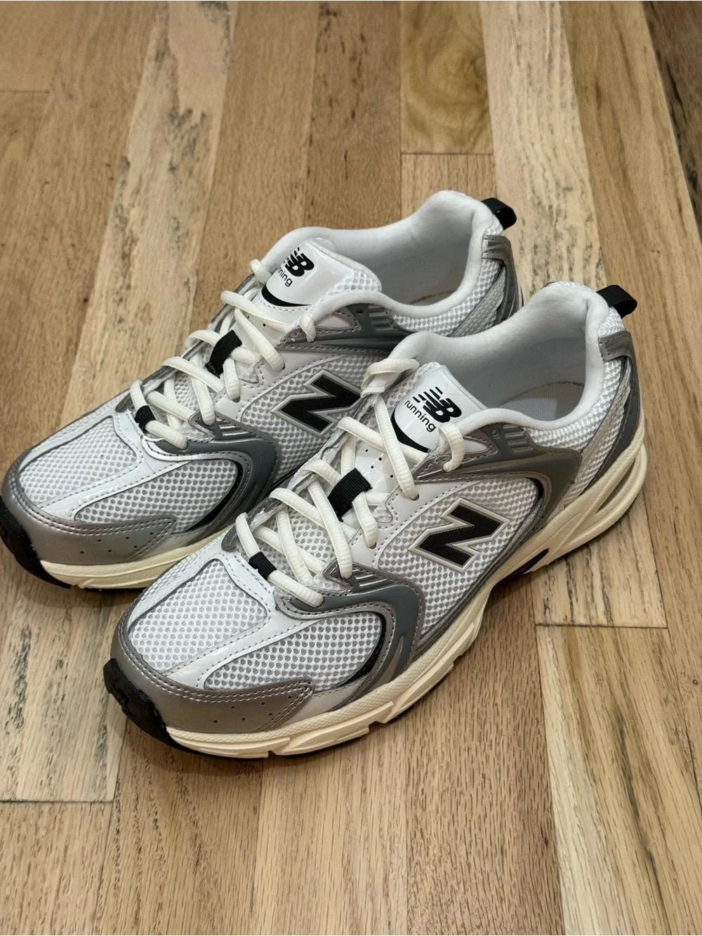 New Balance 530 Sneakers - Picture 5 of 8